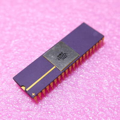   MOS 6569 R3 Ceramig Gold   Commodore 64 VIC2 PAL MOS6569R3       (3483)
