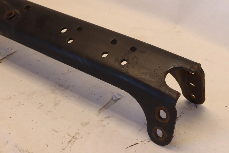 Parachoques delantero Freightliner Cascadia 125 2008-2017 cuadro travesaño OEM Foto 2 de 4