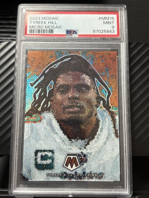 2023 Panini Mosaic - Micro Mosaic Tyreek Hill #MM-15 Case Hit PSA 9