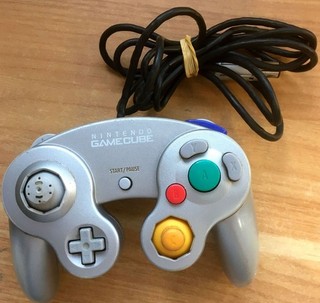 MANETTE OFFICIELLE NINTENDO GAMECUBE PAL EURO ARGENTÉE GAMEPAD CONTROLLER SILVER