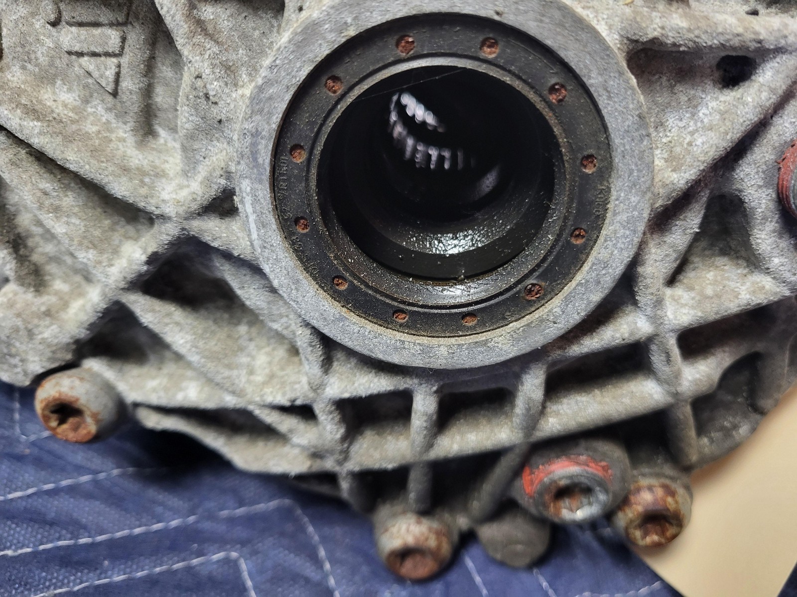 Used Oem Maserati Front Differential Carrier for 2017 Levante 3.0L AWD