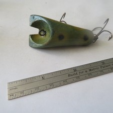 FISHING LURE UNKNOWN 2