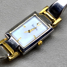 Bulova Reloj Cuarzo Rectangular Dos Tonos Acero Inoxidable Pulsera