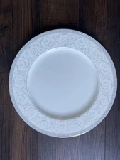 Disneyland Hong Kong Hotel Narumi Dinner Plate 10.5”