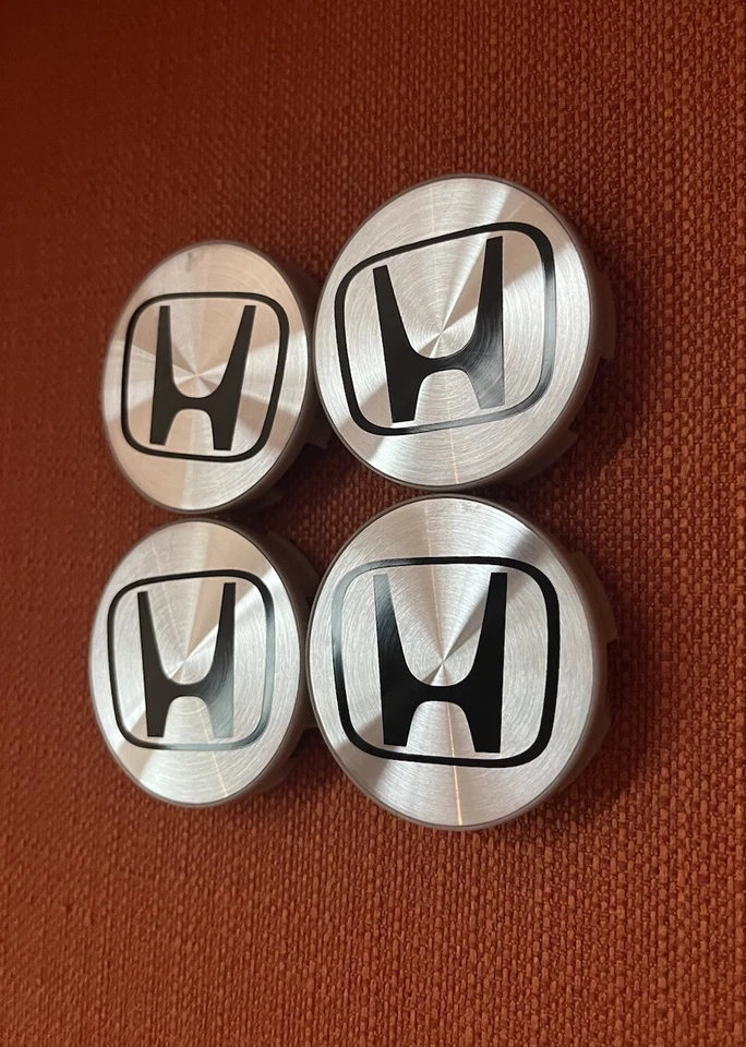 Silver/Black HONDA Set Of 4 Wheel Center Caps 69MM Foto 3 de 4