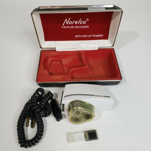 Vintage Norelco Triple Header Electric Razor Pop Up Trimmer SC 8130 Tested - Imagen 2 de 10