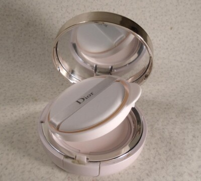 DIOR CAPTURE DREAM SKIN FRESH & PERFECT CUSHION 025- 0.5oz. NWOB