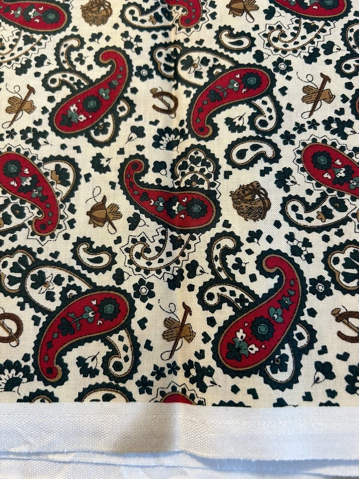 VTG Paisley Print Cotton Fabric Cranston Equestrian Horses 2 Yards Cream BG - Image 4 of 4