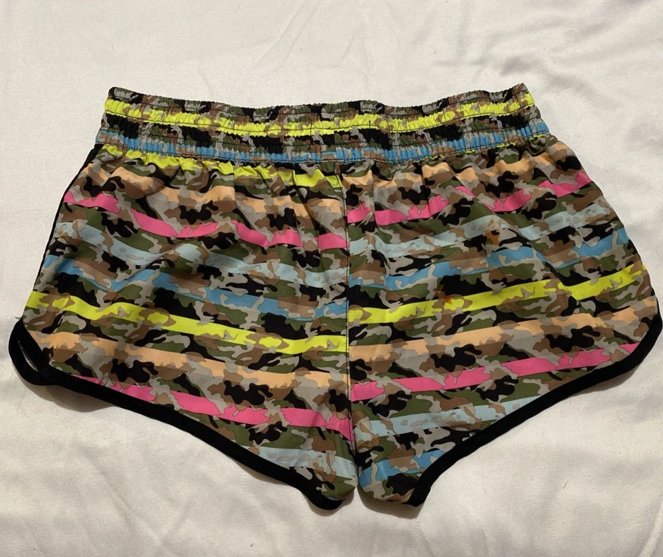 Pantalones Cortos Op Ocean Pacific Para Mujer Juniors Casi De Colección Talla M 7-9 Tropical Camuflaje Arco Iris Foto 2 de 4