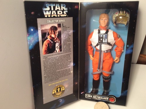 Kenner 1996 Star Wars 12” Luke Skywalker in X-Wing Gear with Blue Lightsaber - Picture 8 of 12