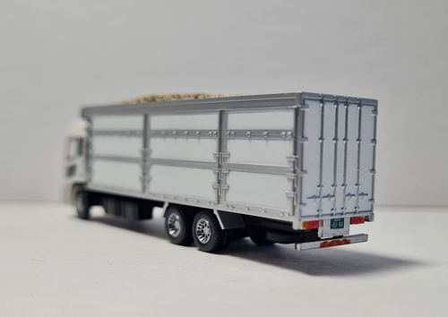 TOMYTEC N scale 1/150 Truck Collection UD Tree Chip Carrier, model - Picture 5 of 6