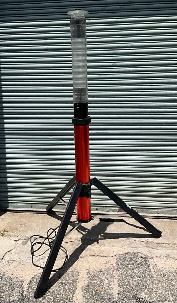 Husky TELESCOPING TRIPOD WORK LIGHT, 360º Illumination, Portable Husky TELESCOPING TRIPOD WORK LIGHT, 360º Illumination, Portable