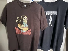 Dive bar BOGO XL tee Barrel Of Dolls + 3 Sheets hot dog cowgirl mustard NY Dolls