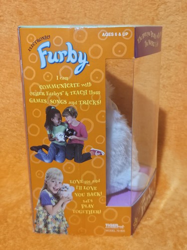 Palla di Neve Bianca Vintage 1998 Elettronica Generazione 1 FURBY -Rara- Nuova e Sigillata!!! - Foto 5 di 8