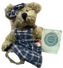 J.B. Bean And Associated Boyd  s Bears With Original Outfit And Tag