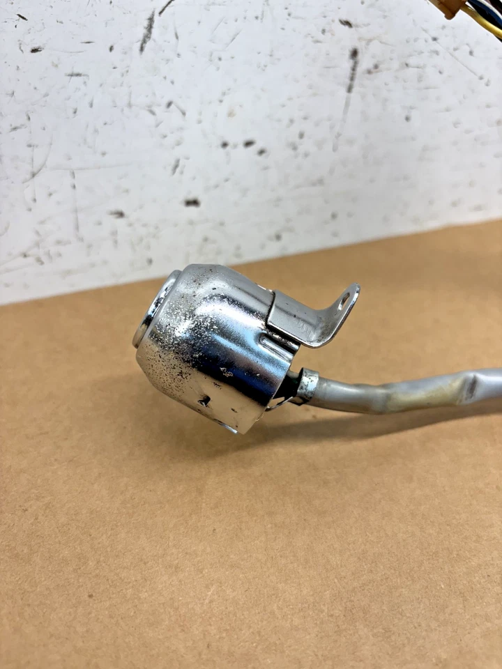 Conjunto de interruptor de encendido Yamaha LT2 LT3 100 / SIN LLAVE / 304-82508-20-00 Foto 3 de 4