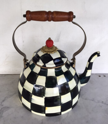 マッケンジーチャイルズ/マッケンジーチャイド コートリーチェック  ケトル Amazon.com: MACKENZIE-CHILDS Enamel Tea Kettle, Cute Kitchen