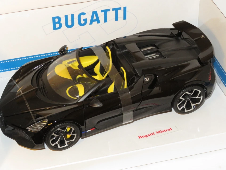 1/18 Bugatti W16 Mistral - 2023 - Black - Image 4 of 4