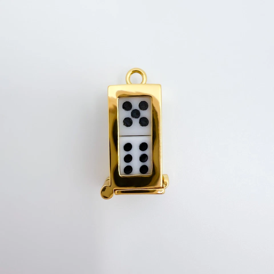 dice cage vintage charm 3D pendant gold plated | articulated charm — 第 3/4 张图片