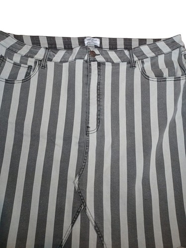 White Birch Charcoal Striped Denim Pencil Skirt | Womens 3x - Picture 3 of 6