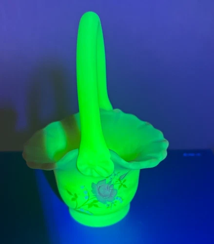 Fenton Glass Burmese Mini  Basket Mary Walrath/artist Pam Miller