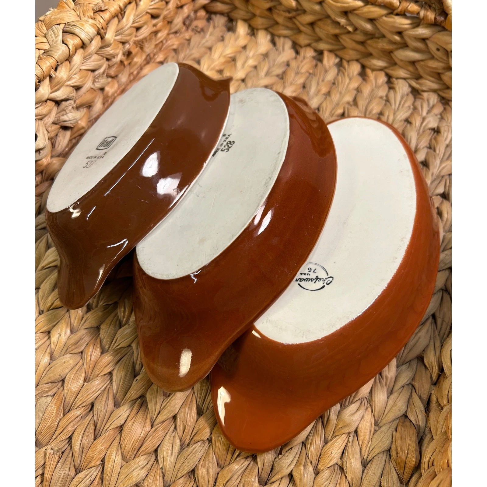 Stoneware Roast & Serve Baking Dishes, 3 Nesting Oval - USA 76, Hall 528 & 527