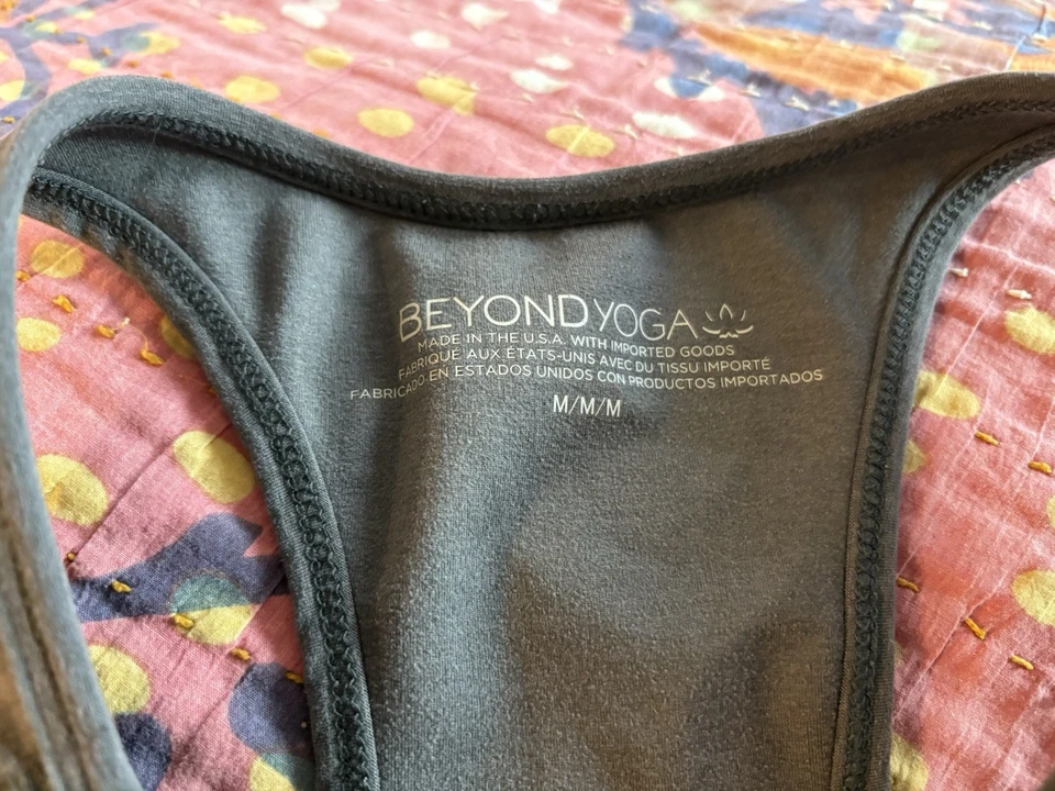 BeYond Yoga Grey Lightly Padded Sports Bra Medium - Image 2 of 3
