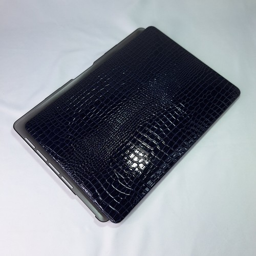 MacBook Pro 13" Hartschalen Case Italian Leather Navy Crocodile Leather 2025 - Bild 5 von 9