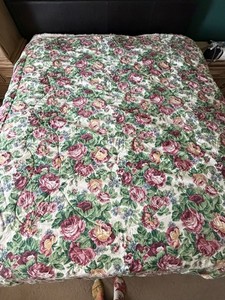 Longaberger Full /Double Reversible Comforter Sentimental Rose Pattern Bedspread