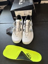 Northwave Men’s Extreme Pro 3 Carbon Road Cycling Shoes US 8.5 Euro 41 (9419-42)