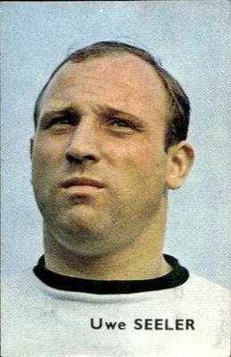 1960 Victoria Star Parade Figure # 363 Uwe SEELER