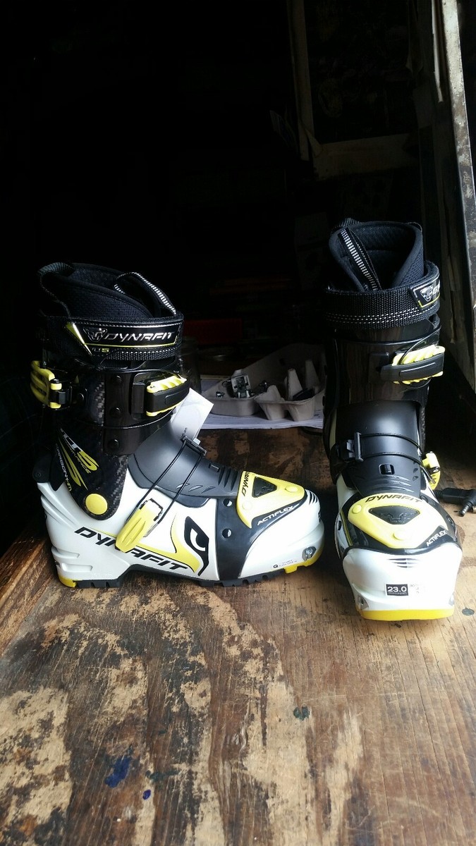 Dynafit TLT5 Performance Boots 23. AT, ski mountaineering Dynafit TLT5 Performance Boots 23. AT, ski mountaineering