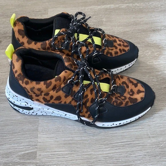 Madden girl deals leopard sneakers