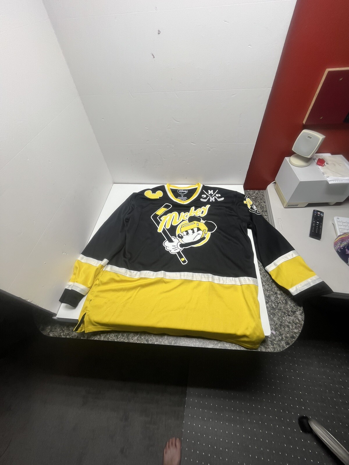 Picture 1 of 6