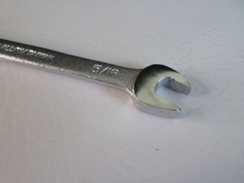 Llave de extremo abierto John Deere 1/4 - 5/16" - Imagen 5 de 6