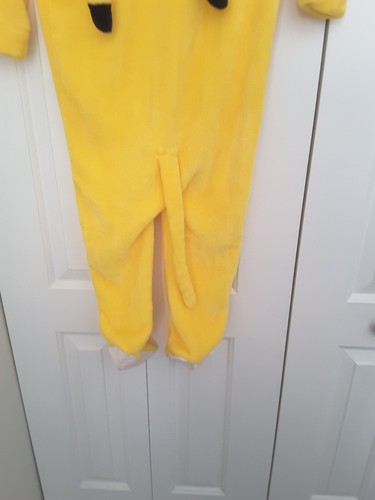 Pokemon - Pikachu Zip Up Hooded Pajamas or Play - Kids SIZE 6 - Picture 11 of 11