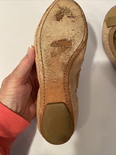 Tory Burch ballet flats Patent Leather Camel/beige 8½M Ribbon Bow VGUC Logo - Picture 9 of 13