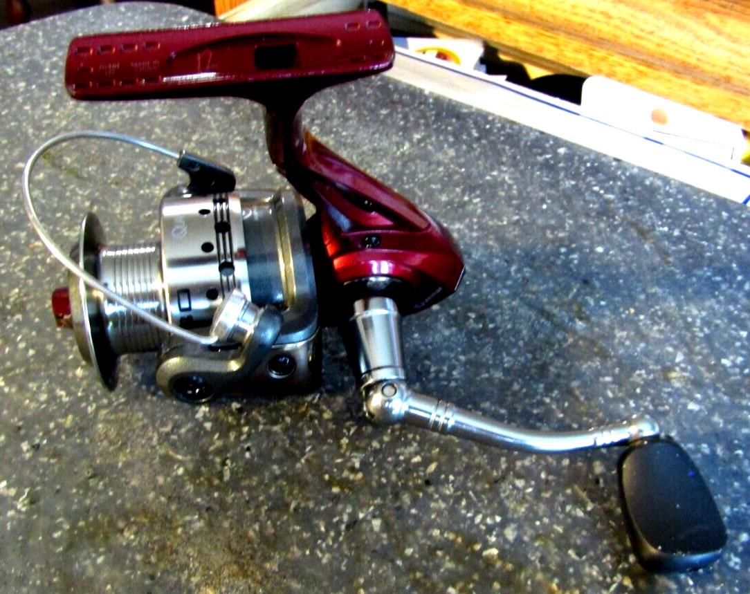 QUANTUM NITROUS 30 SPINNING REEL  NEVER USED NEVER HAD LINE BEAUTY SMOOTH ACTION