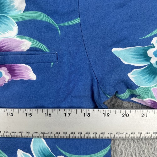 Vintage Hilo Hattie Hawaii Medium Rayon Button Up Hawaiian Luau Camp Shirt - Picture 8 of 15