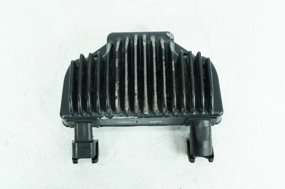 Harley Dyna Low Rider 2008 FXDL OEM regulador de voltaje rectificador pelado Foto 3 de 4