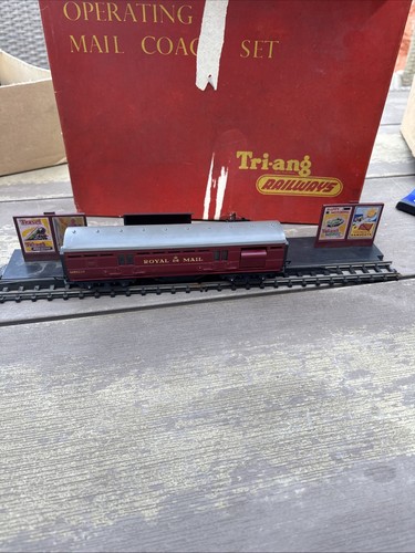 VINTAGE TRI-ANG SPUR 00 R23 BR OPERATING ROYAL MAIL COACH M30224 boxed