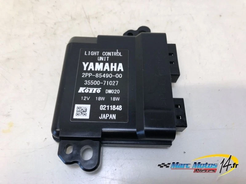 BOITIER ELECTRONIQUE D'ECLAIRAGE YAMAHA 530 TMAX DX 2017 - Photo 1/4