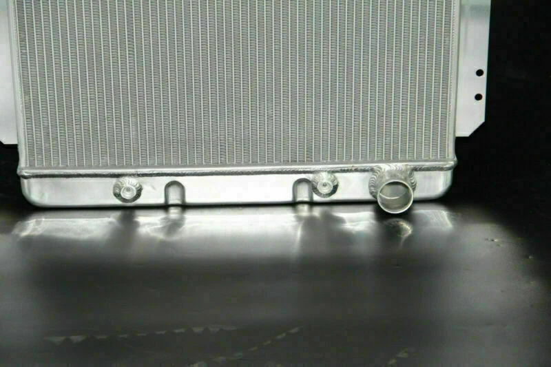 KKS 3 行散热器 49 50 51 52 53 54 雪佛兰 Bel Air Fleetline Styleline 豪华 V8 — 第 4/4 张图片