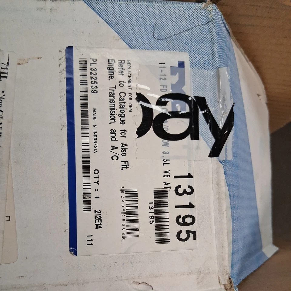 Repuesto para radiador de aluminio Ford Flex 2010-2018 3,5 L / Lincoln MKT 3,7 L Foto 2 de 3