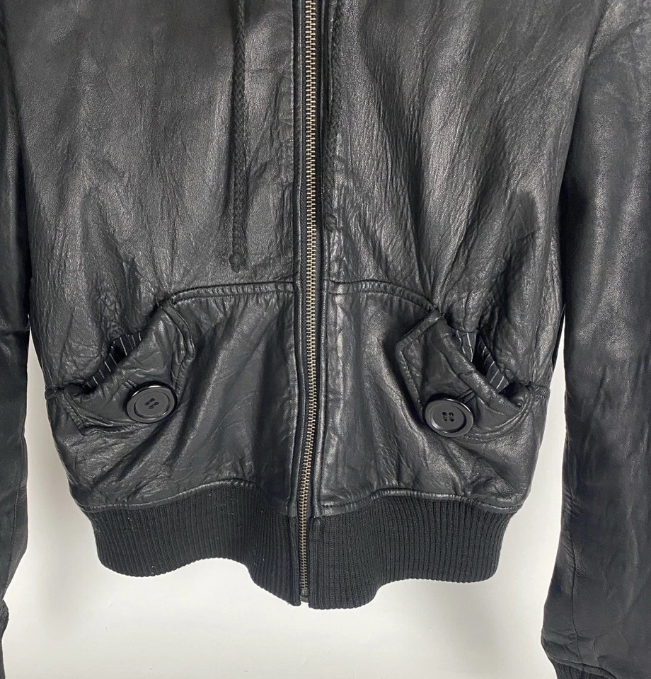 Женская кожаная куртка-бомбер Aqua с капюшоном натуральная кожа размер M - Изображение 4 из 4