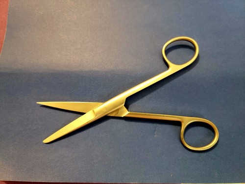 Miltex Standard 6" Non-serrated Stainless Steel Surgical Scissor (°22) - Picture 2 of 11