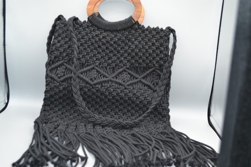 Borsa a mano Danielle Nicole in macramè nero - Foto 6 di 8