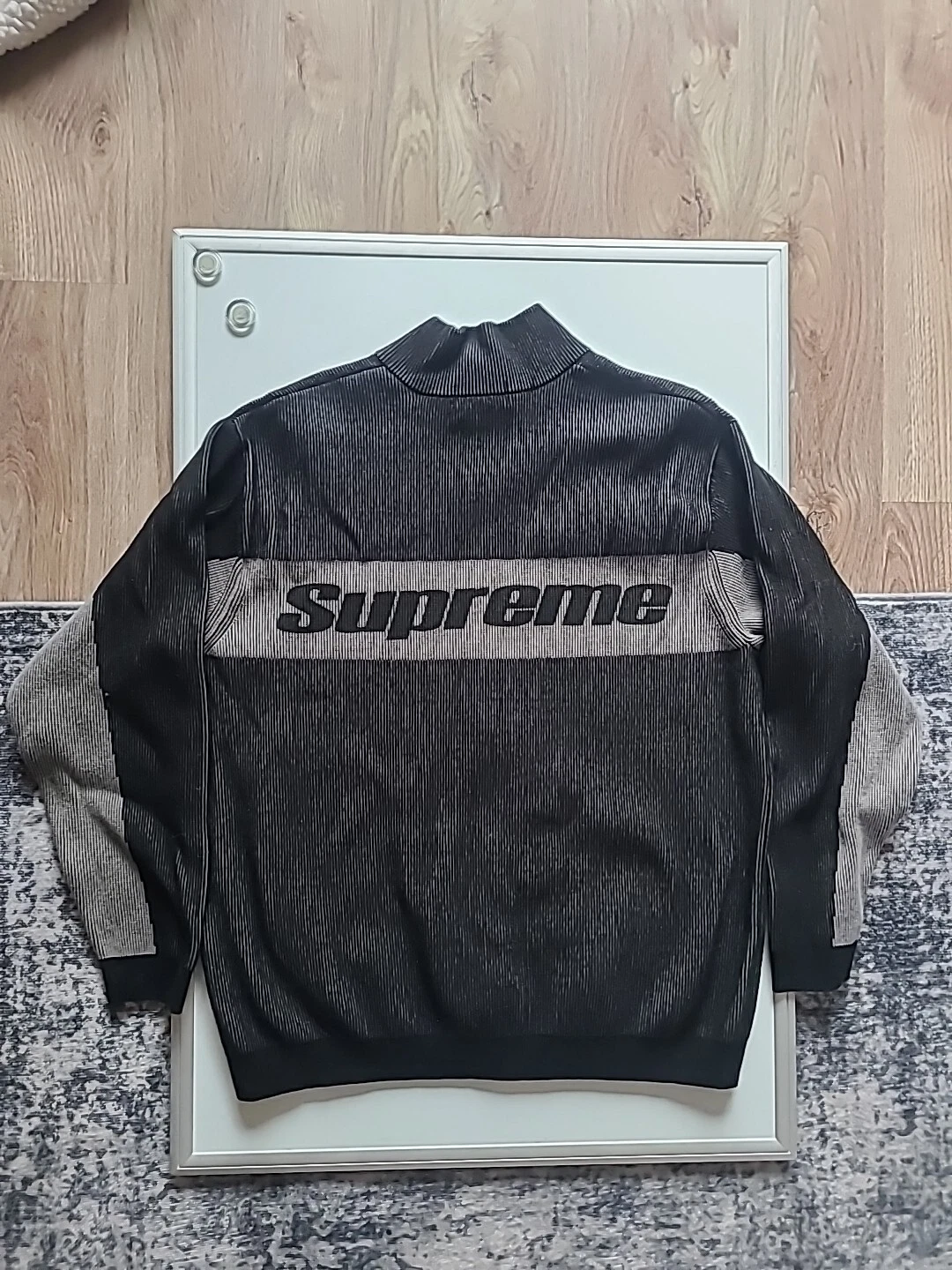 Grand pull zippé nervuré 2 tons noir gris FW22 pour homme