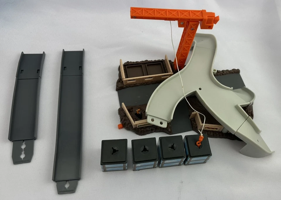 Micro Machines Hiways and Byways Colonel Cobbs Farm and Construction City - Image 4 of 4