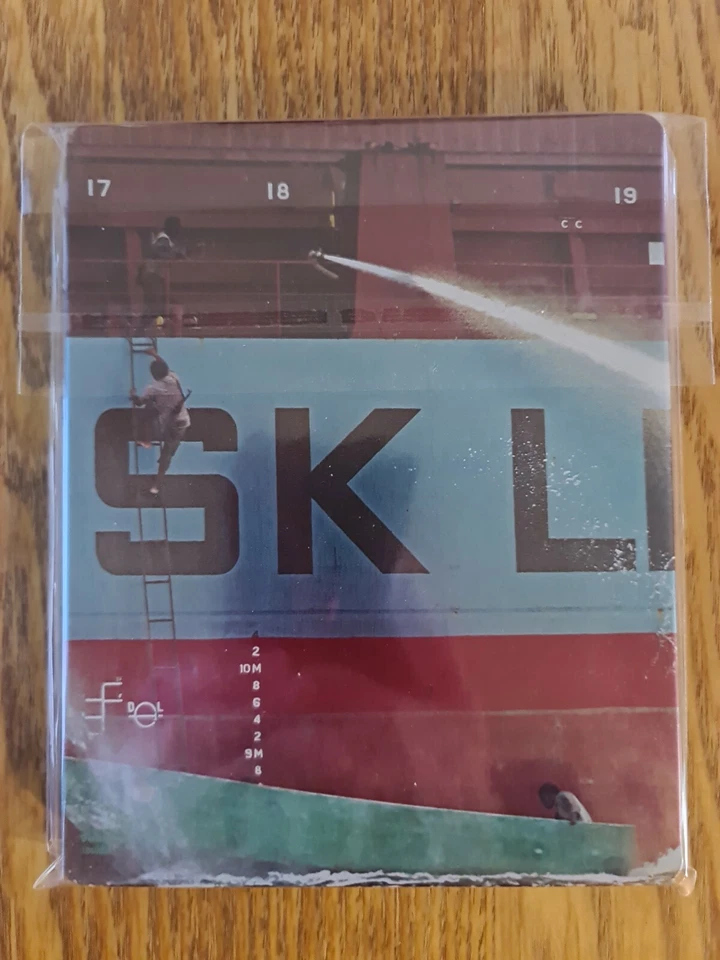 CAPTAIN PHILLIPS STEELBOOK BLU-RAY, TOM HANKS, MINT CONDITION LIKE NEW. - Image 2 of 3